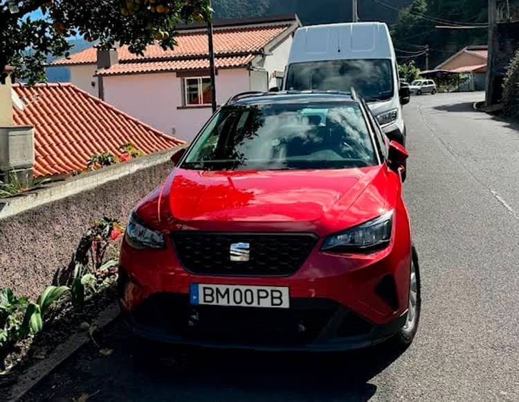 Rent a SEAT ARONA in Madeira BM-00-PB