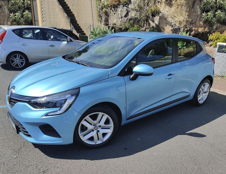 Rent a RENAULT CLIO in Madeira 2025