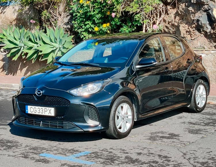 MAZDA CG-33-PX Black - Rent a car in Madeira