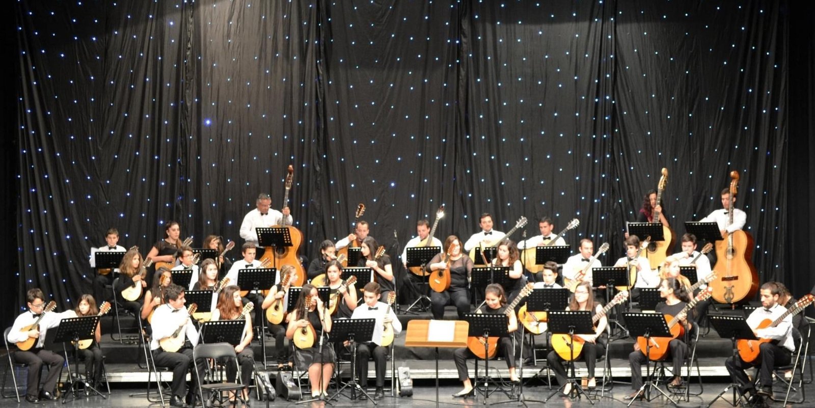 Madeira International Mandolin Festival 2026: Przewodnik 4 Orkiestra Mandolinowa Madery