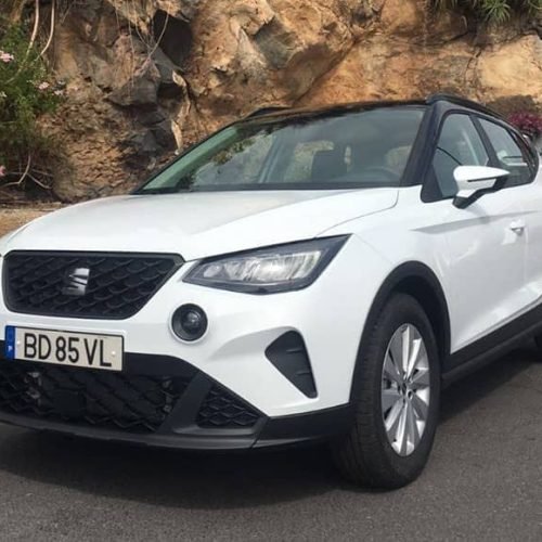 Rent a SEAT ARONA in Madeira